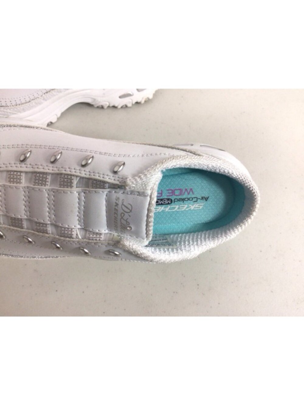 Skechers D'Lites Mules White Memory Foam Slip On Sneakers Women 6.5 - Picture 8 of 8